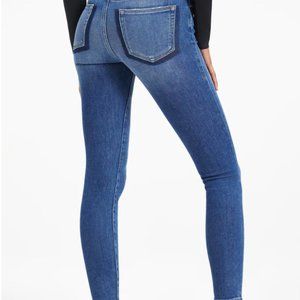 Good American Good Legs NWT 10/30 Shadow Pocket